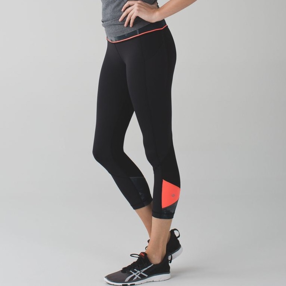 Lululemon LIKE NEW Pace Rival Crop 22”